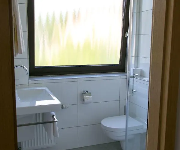 Haus Am Wasserfall בית הארחה 3*